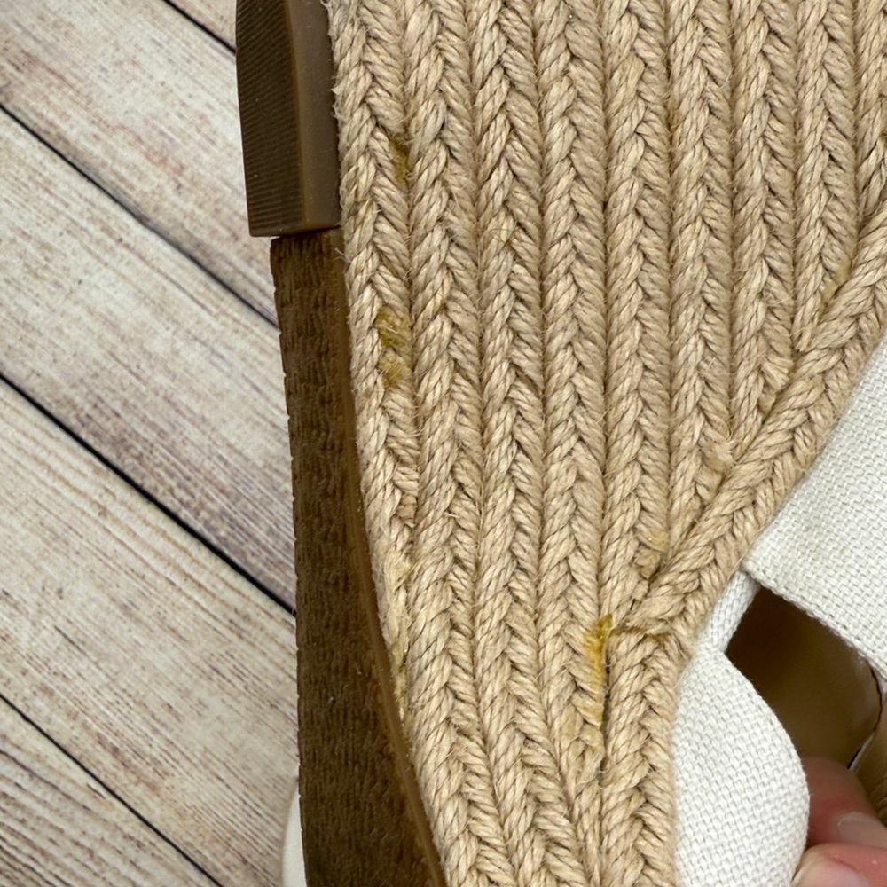Michael Kors Cream Wedges with Gold Zipper - Picture 5 of 8